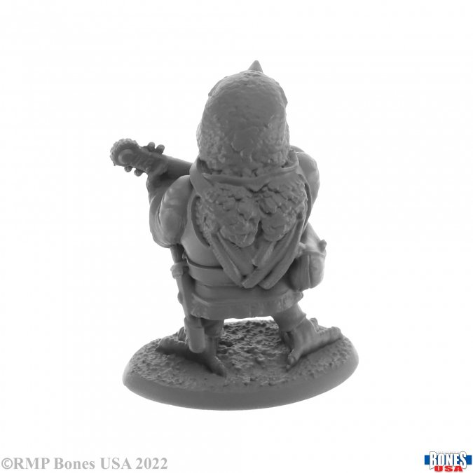 30167 Nightingale Bard from the Reaper bones USA legends range. A wonderful nightingale bird bard holding am instrument decorated with floral design wearing clothes and having its mouth open as if singing making a great NPC for your tabletop games and more. 