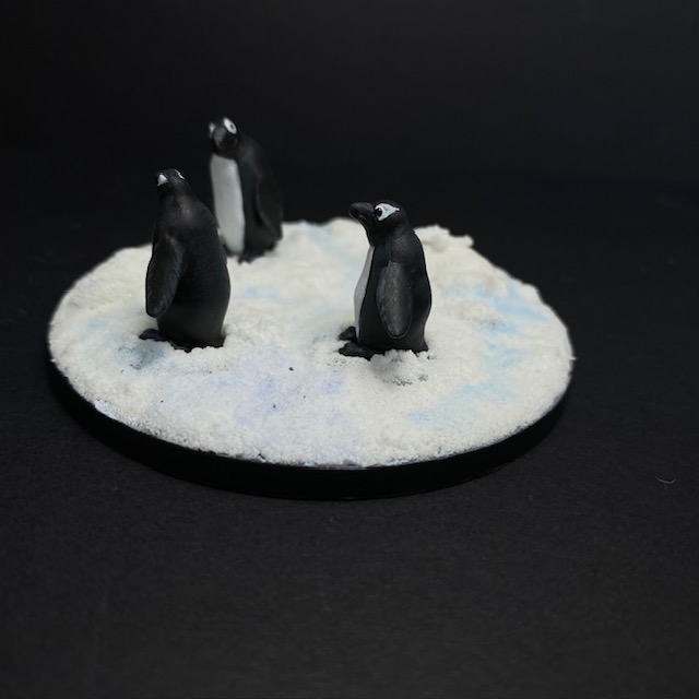 Pre Painted Penguin small Diorama -Mrs MLG