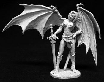 01406: Sophie, Succubus 72mm: www.mightylancergames.co.uk