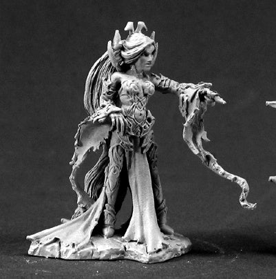 Reaper Dark Heaven Legends 03361 - Shaeress Nashanneth, Dark Elf Queen: www.mightylancergames.co.uk