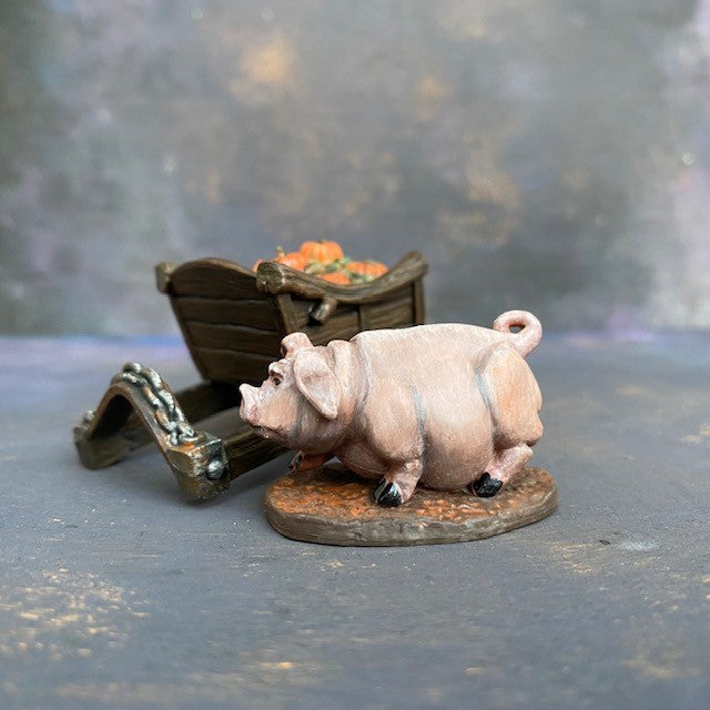 Prepainted pig and cart from the Reaper Miniatures bones range hand painted by Mrs MLG, the cart and pig are separate enabling you to use them in more ways.