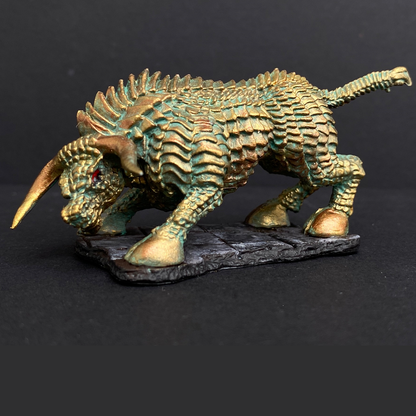 Hand painted Brass Bull from the Reaper Miniatures range. Mrs MLG has painted this brass bull with a brass colour and verdigris style.