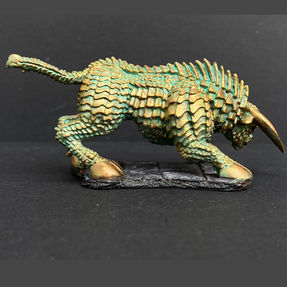 Hand painted Brass Bull from the Reaper Miniatures range. Mrs MLG has painted this brass bull with a brass colour and verdigris style.