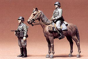 WEHRMACHT MOUNTED INFANTRY LTD - Tamiya (1/35) :www.mightylnacergames.co.uk