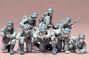 GERMAN PANZER GRENADIERS - Tamiya (1/35) :www.mightylancergames.co.uk