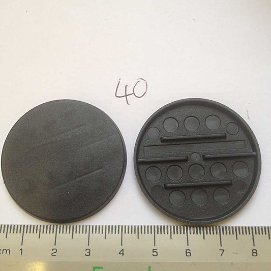 Miniature Bases: 40mm Round Base...