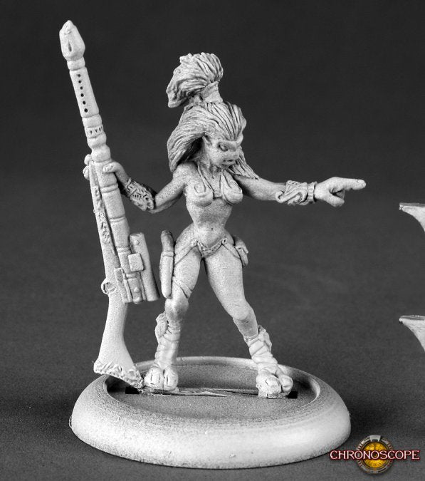 50136 Female Andromedan Hunter