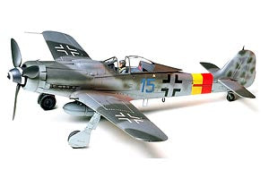 FOCKE-WULF FW190 D-9 - Tamiya (1...