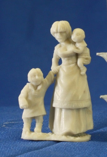 77087 - Townsfolk: Mom & Kids (Reaper Bones) :www.mightylancergames.co.uk 