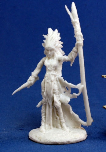 Reaper Bones 77121: Liela Dark, Elf Wizard: www.mightylancergames.co.uk