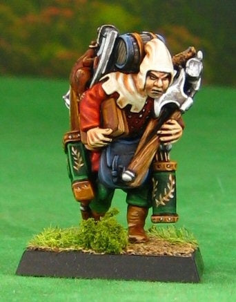 reaper miniatures 02572 Overladen Henchman