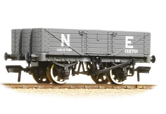 5 Plank Wagon Wooden Floor LNER Grey