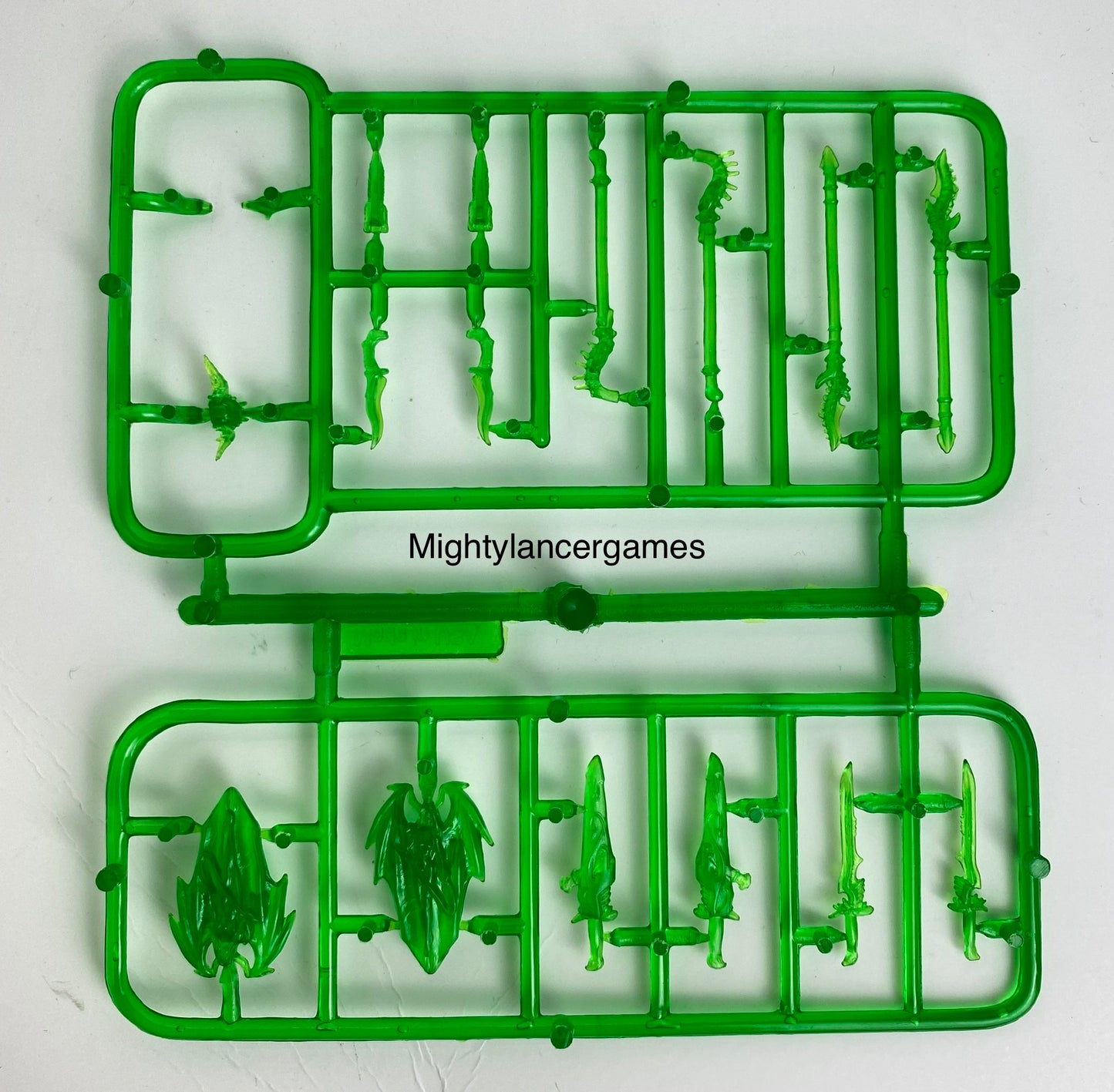 Reaper Miniatures Weapon Sprue- Green