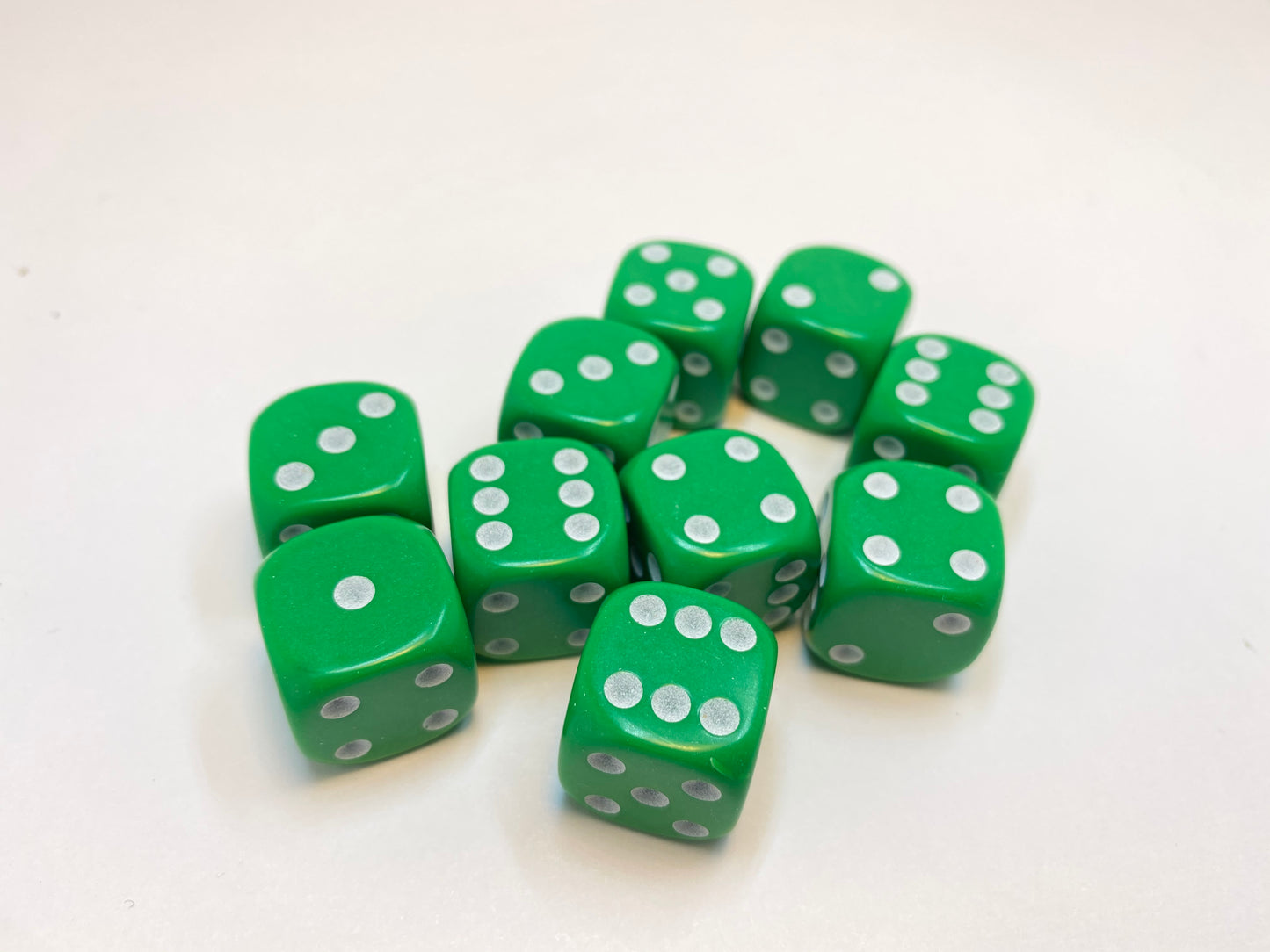 Green - 10 x 16mm D6 (16GD6A)