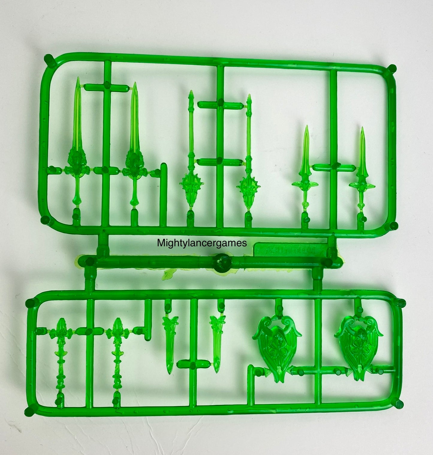 Reaper Miniatures Weapon Sprue- Green