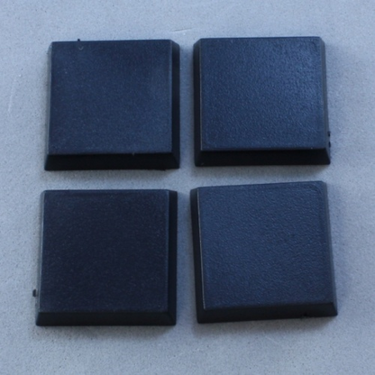 74040: 20mm Square Plastic Flat Top Base (25)